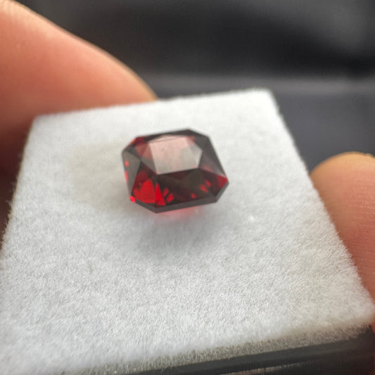 Granat Almandin
