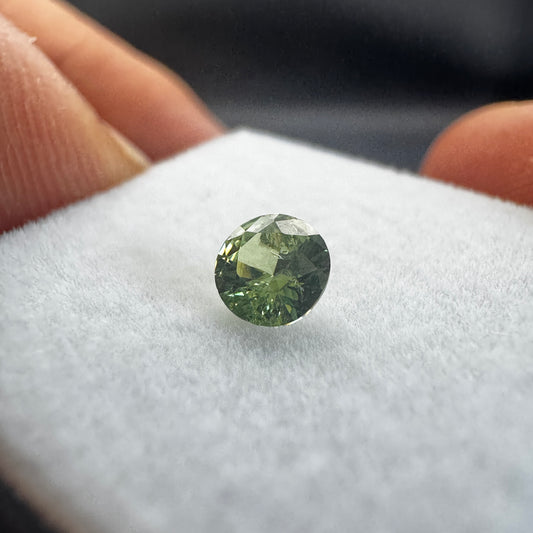 Demantoid Granat