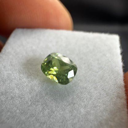 Demantoid Granat
