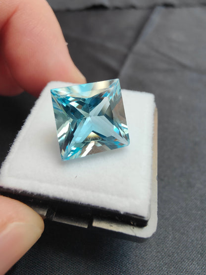 10,41ct Sky Blue Topas