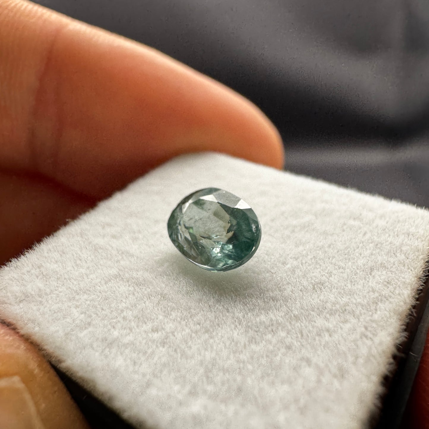 blauer Zirkon