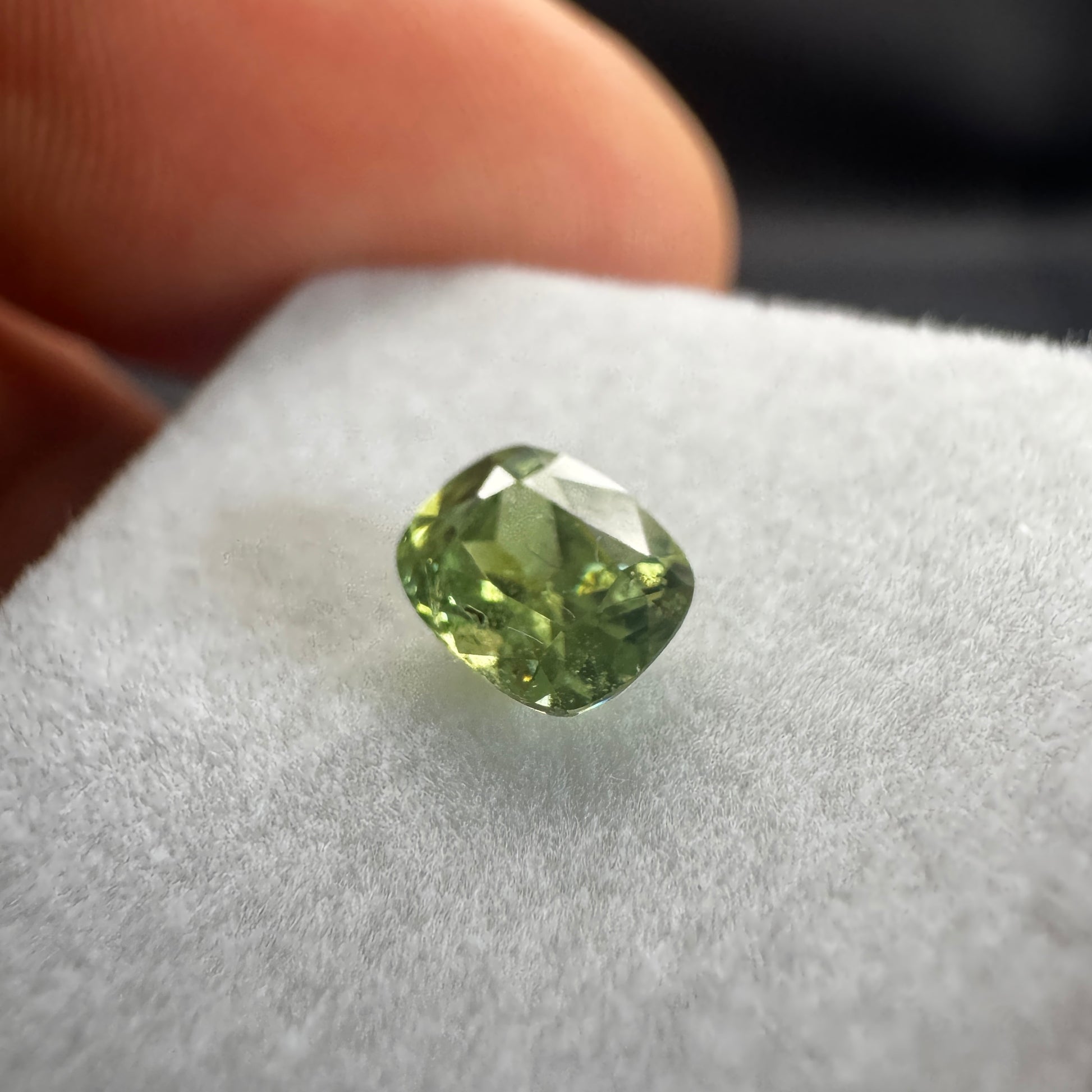 Demantoid Granat