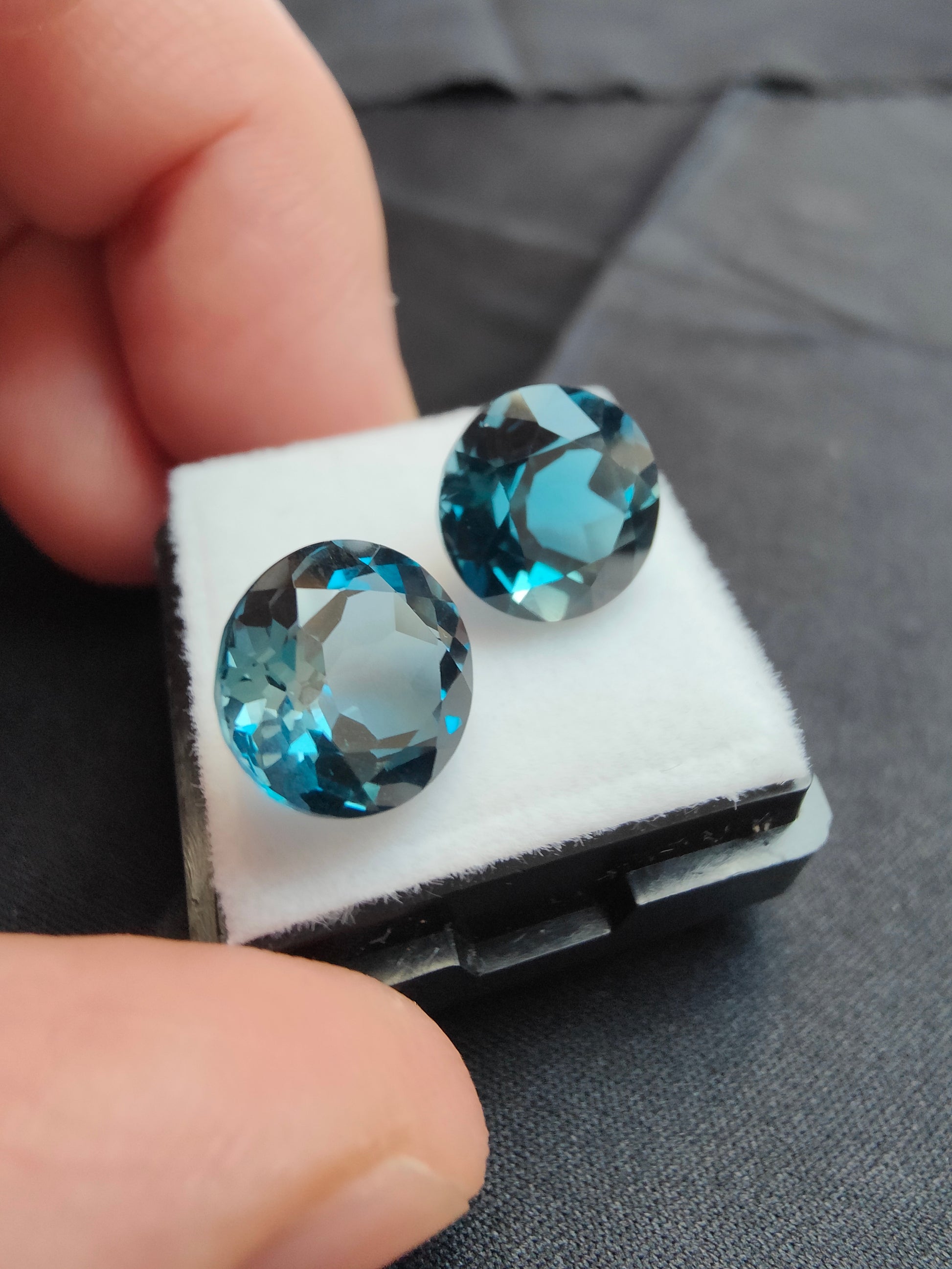 13ct London Blue Topas Paar