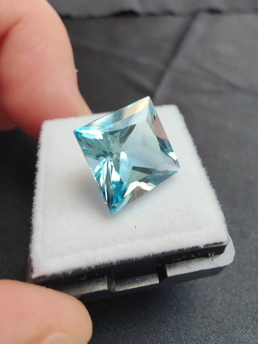10,41ct Sky Blue Topas