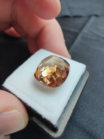 12,89ct Cognac Topas