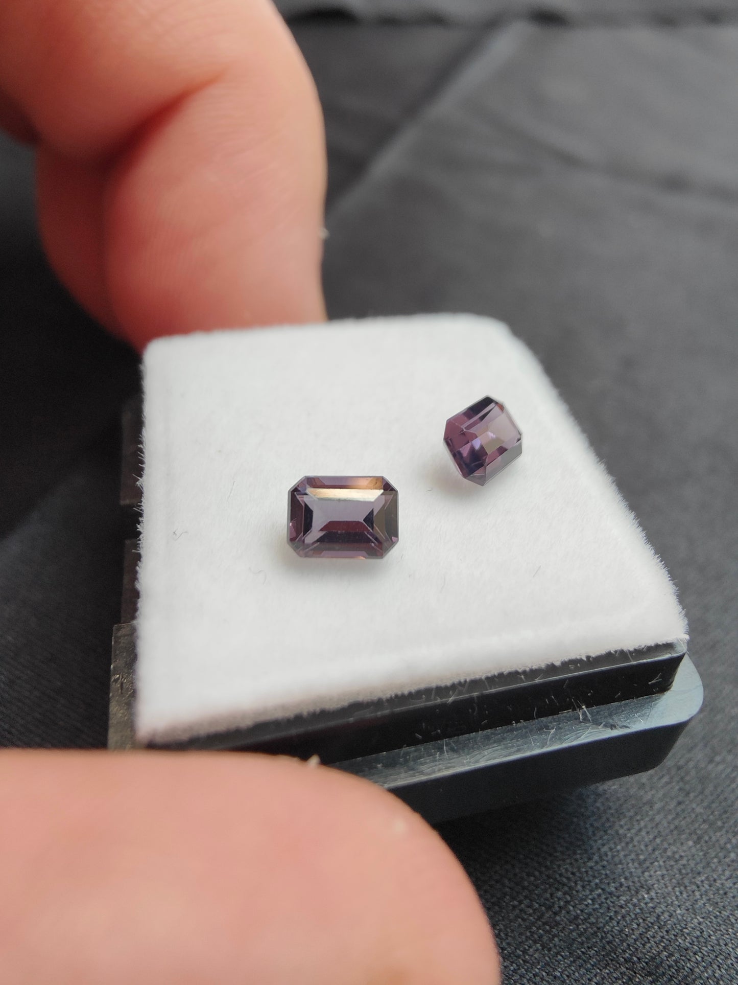 1,09ct Lila Spinell Paar