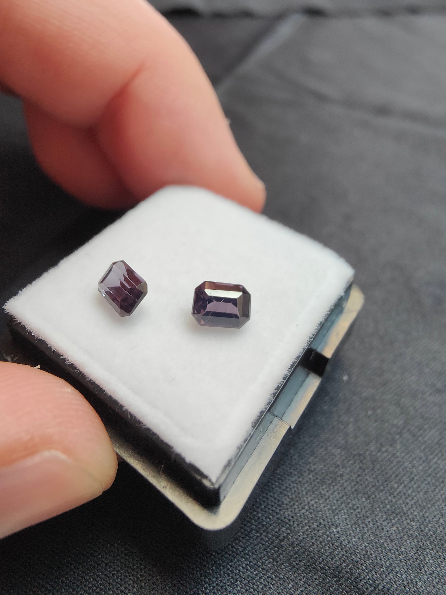 1,09ct Lila Spinell Paar