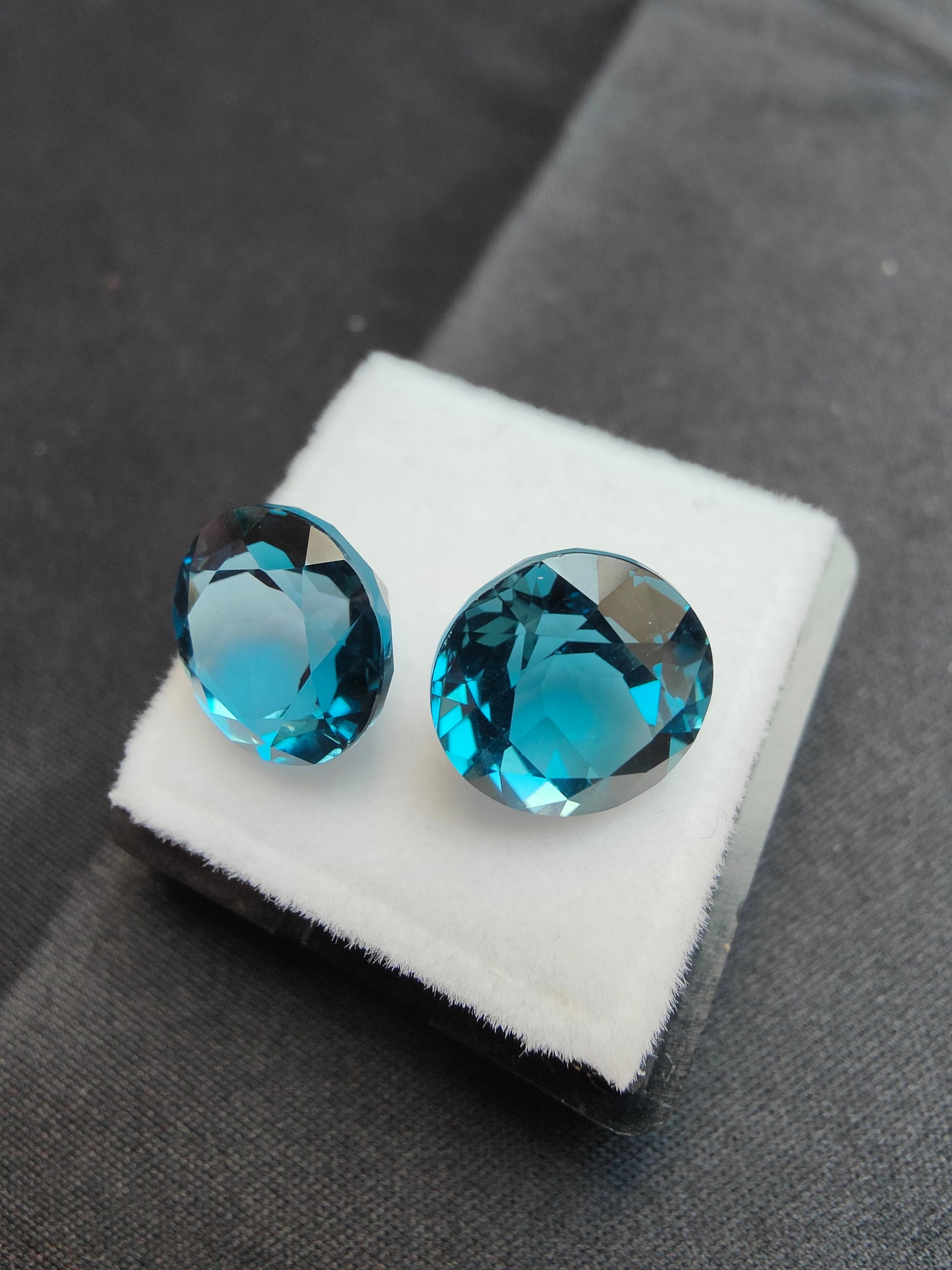 13ct London Blue Topas Paar