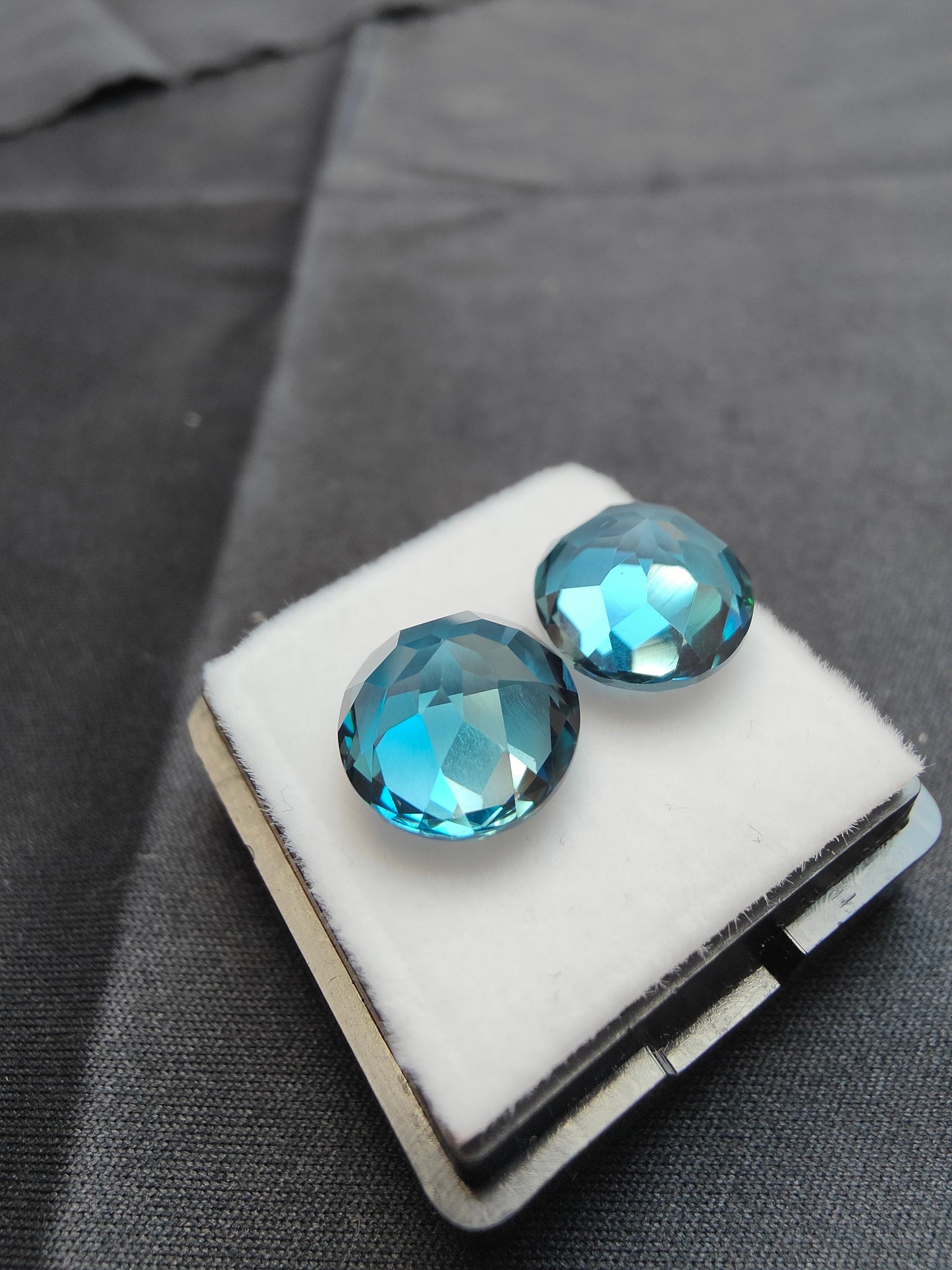 13ct London Blue Topas Paar