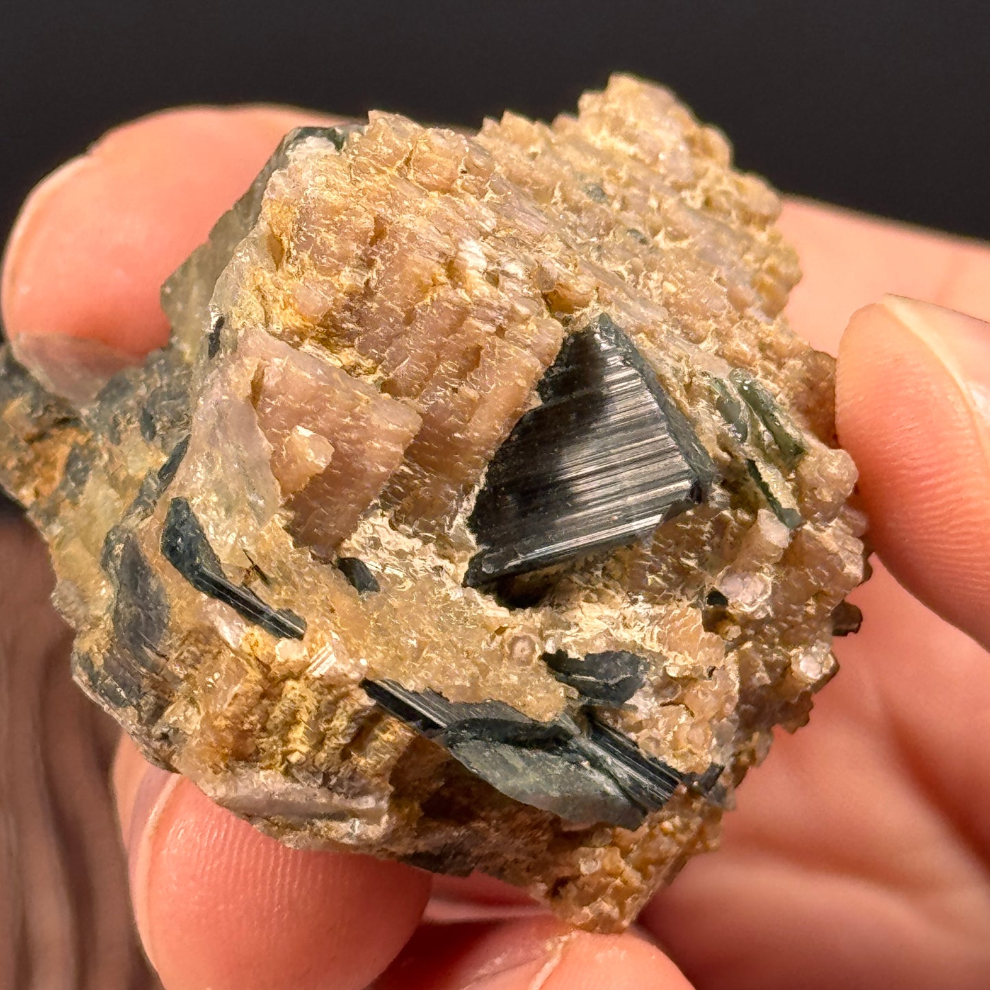 Topas mit Lepidolith und Turmalin BL84