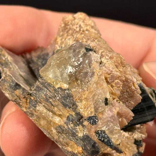 Topas mit Lepidolith und Turmalin BL84