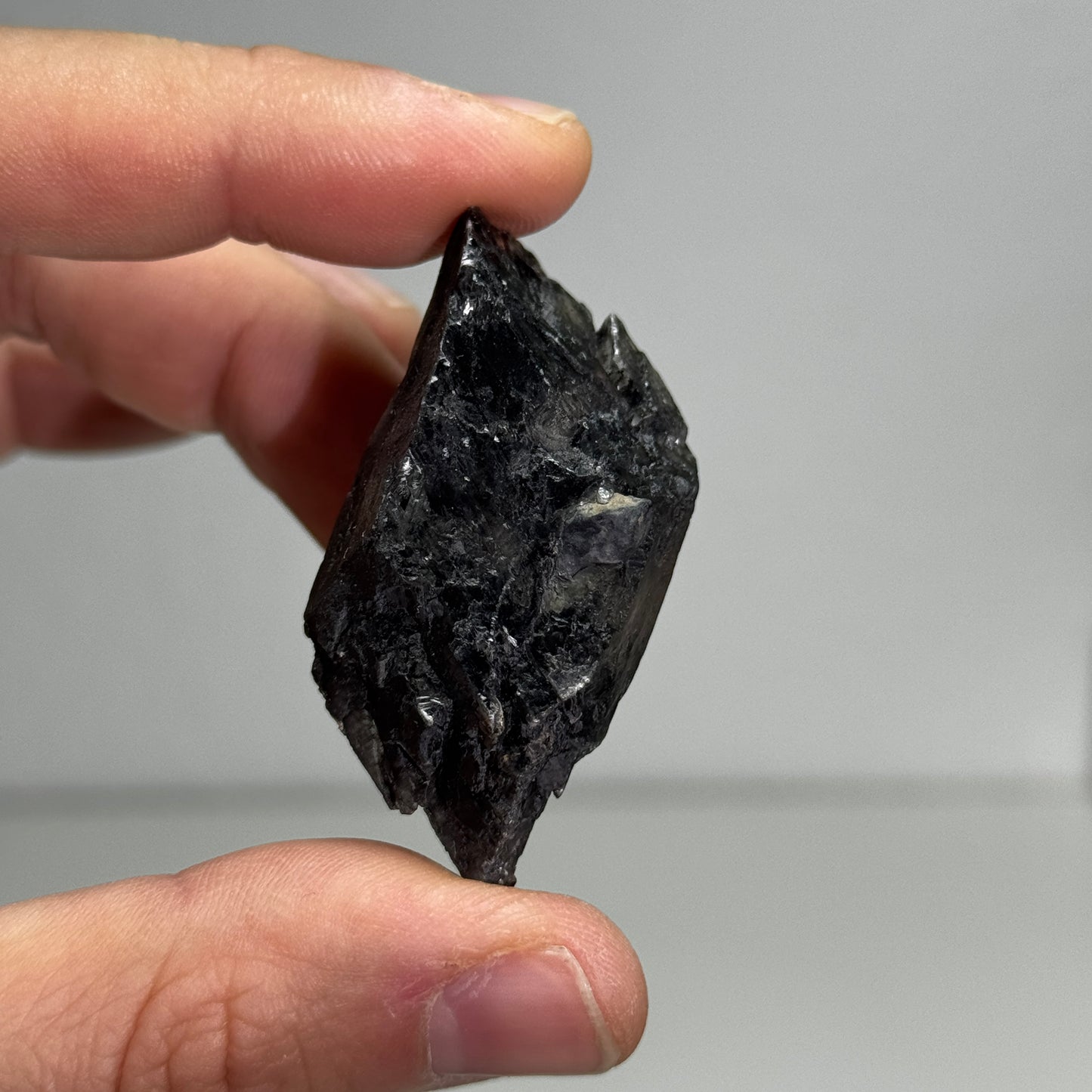 Schwarzer Selenit GA037