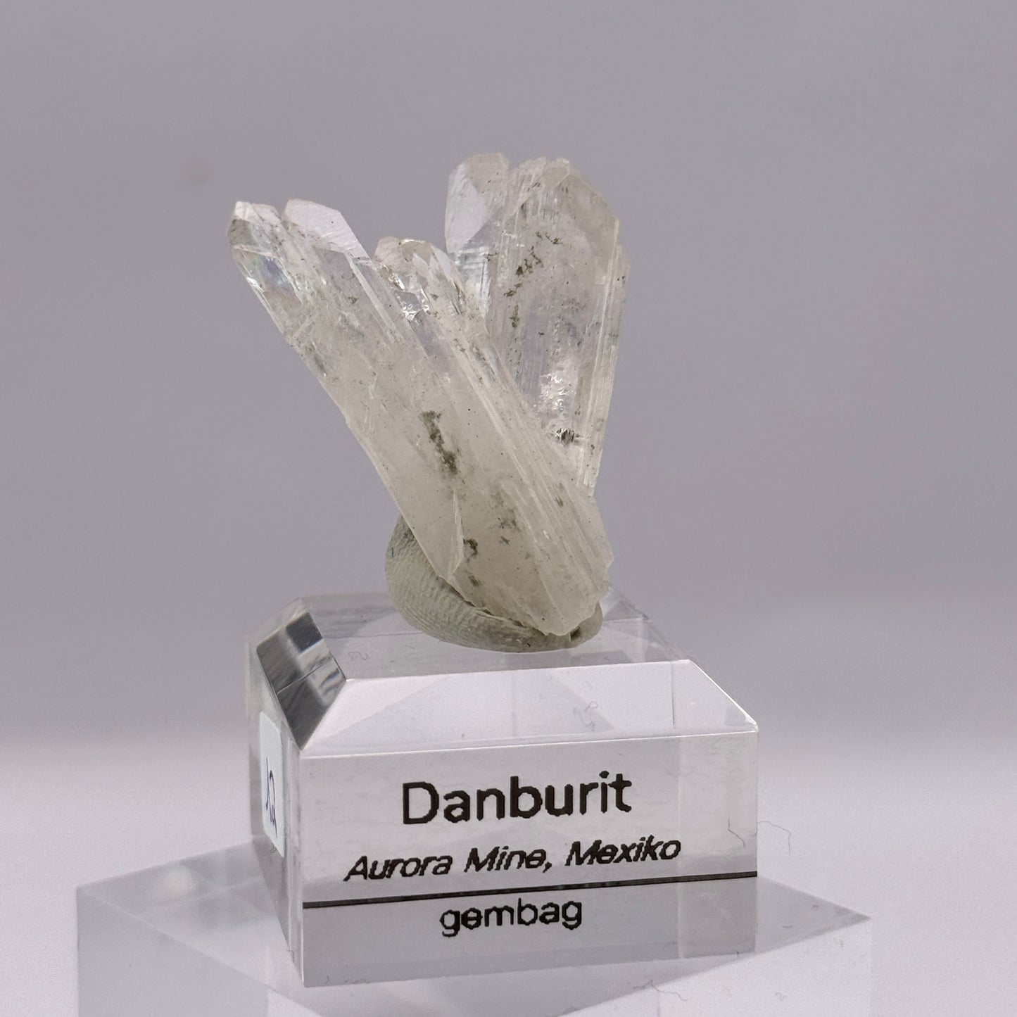 Danburit GC121