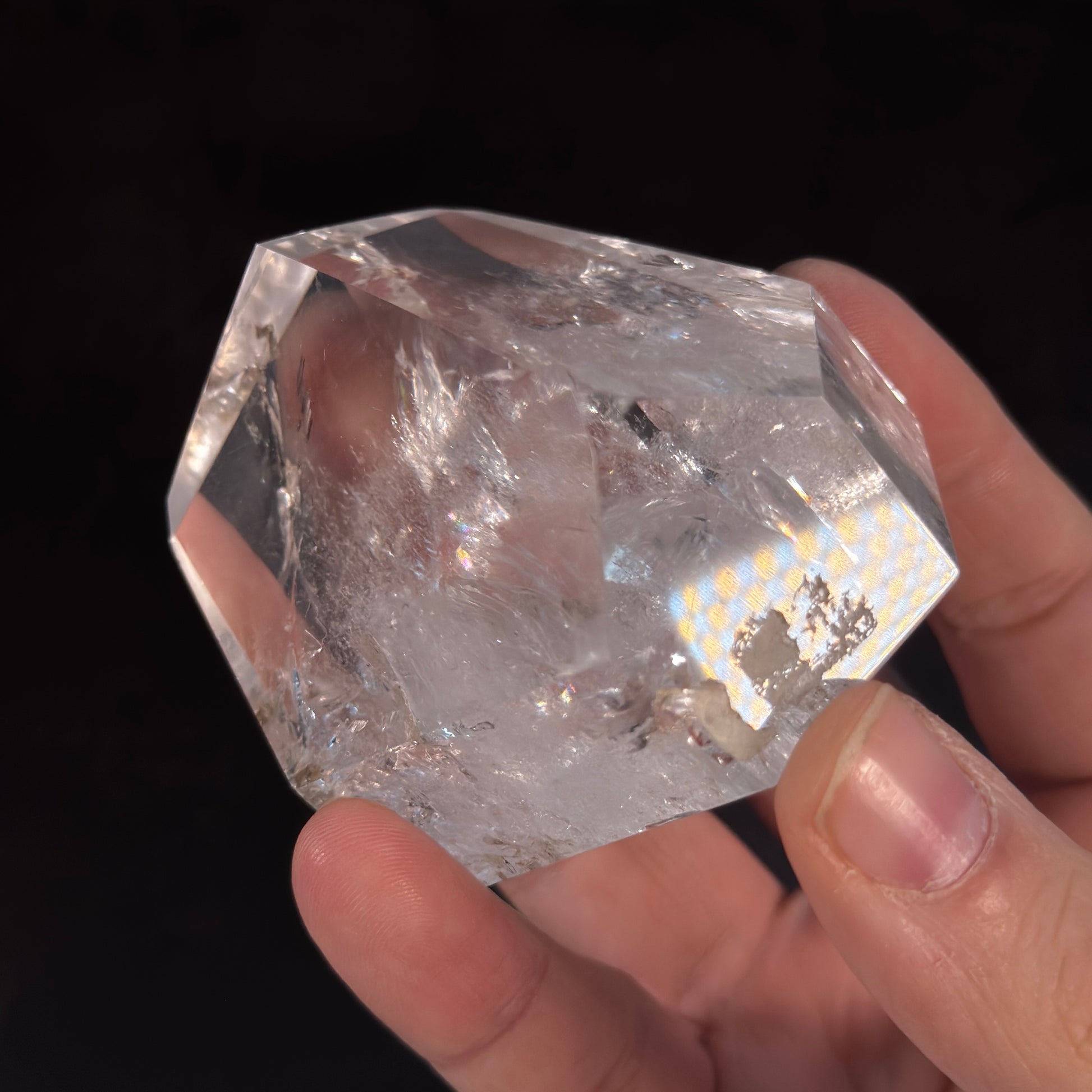 Geschliffene Bergkristallspitze GBA019