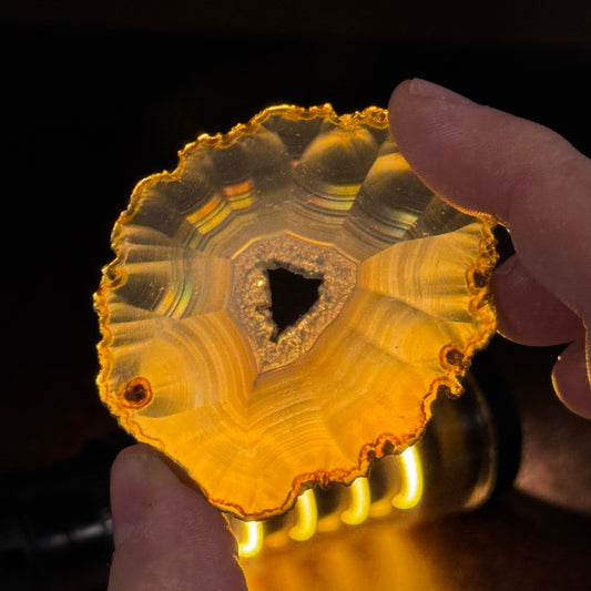 Irisierender Achat GBA137