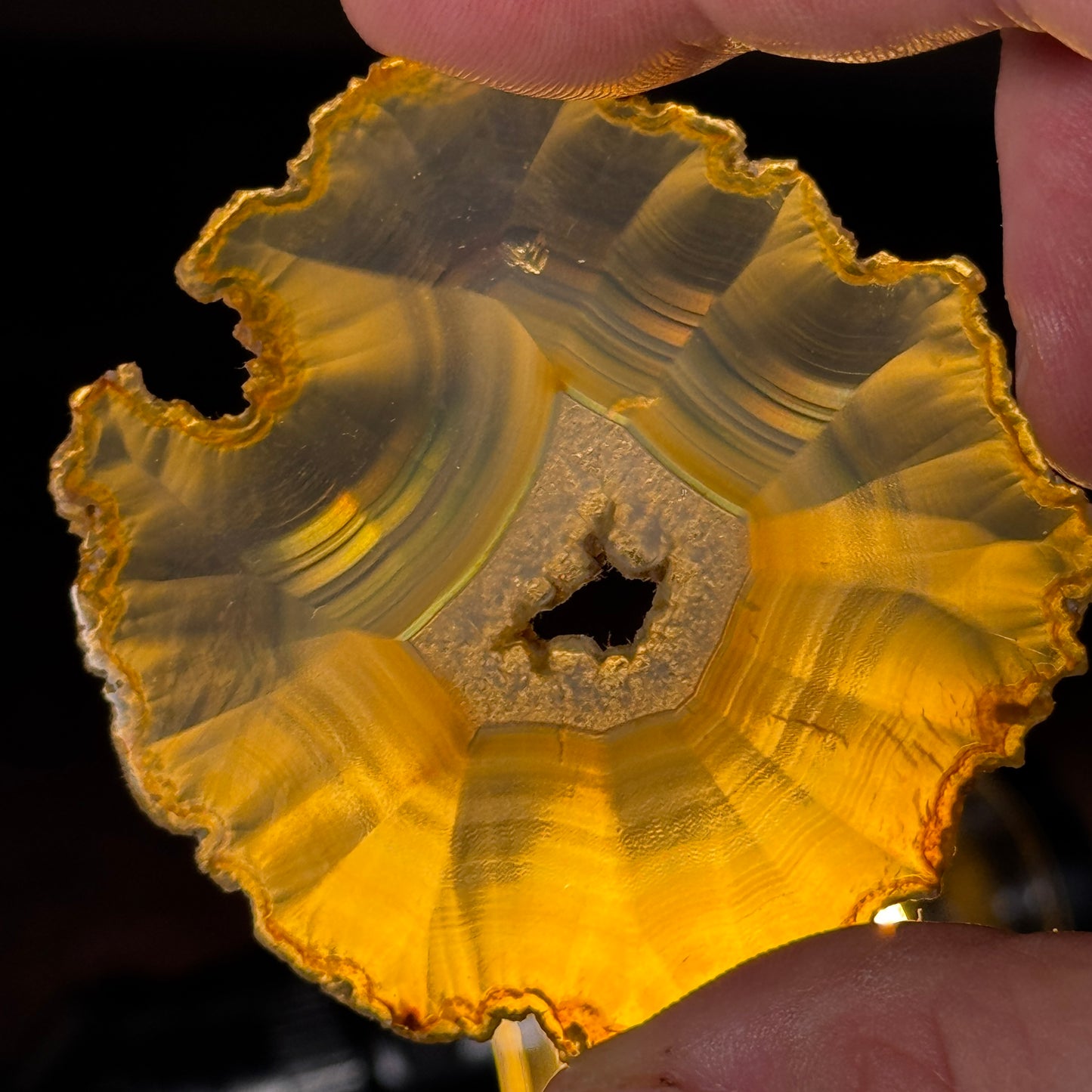 Irisierender Achat GBA140