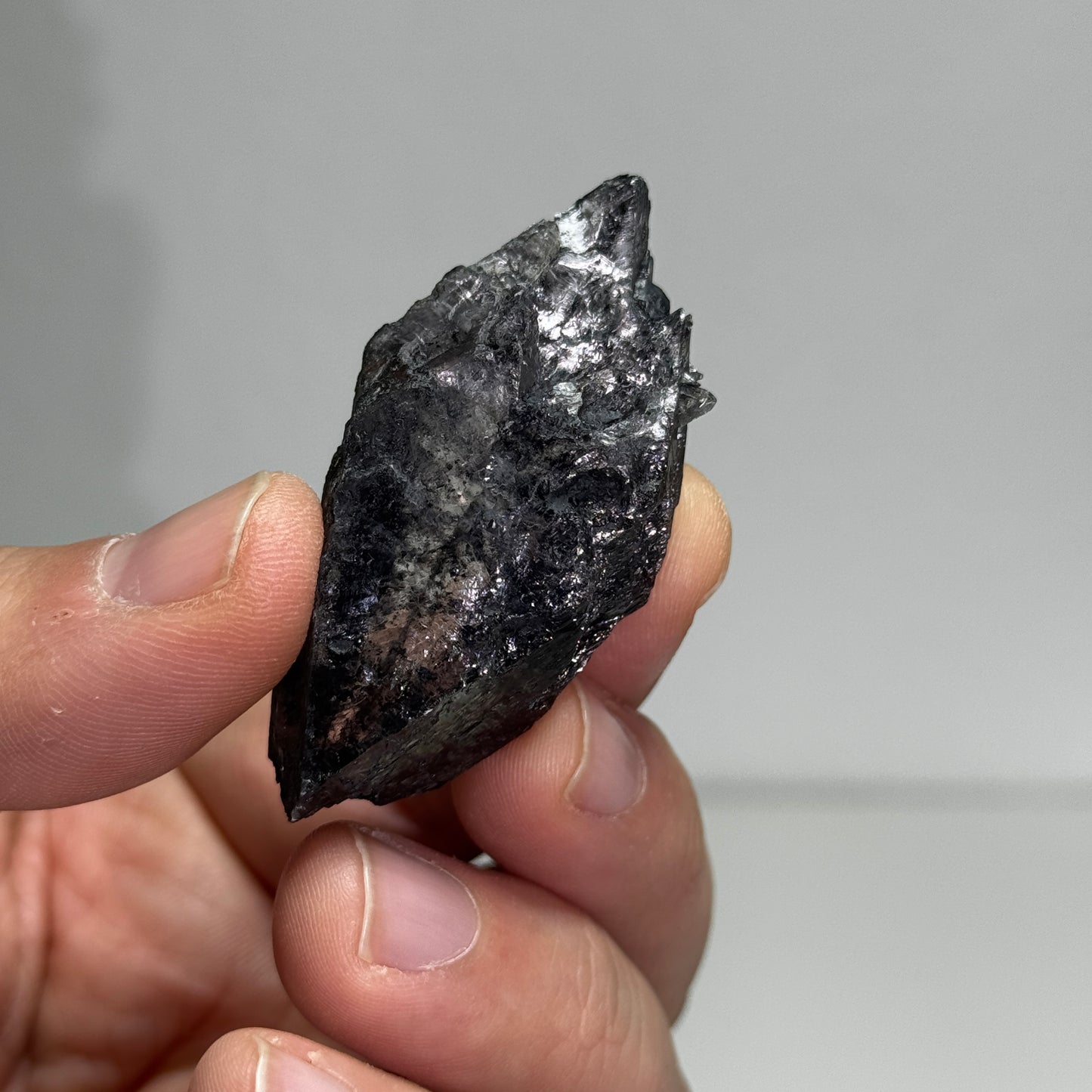 Schwarzer Selenit GA026