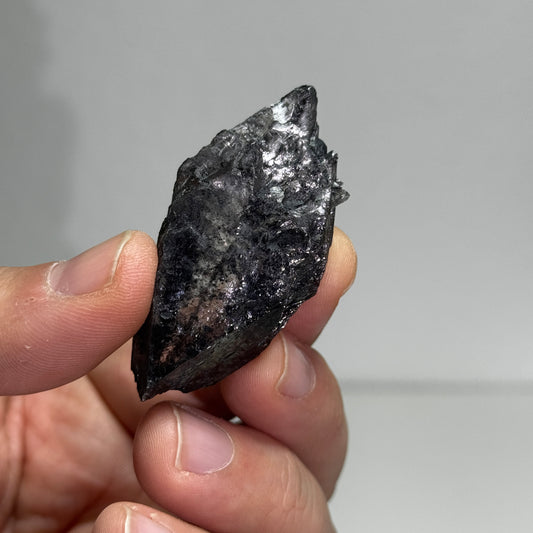 Schwarzer Selenit GA026