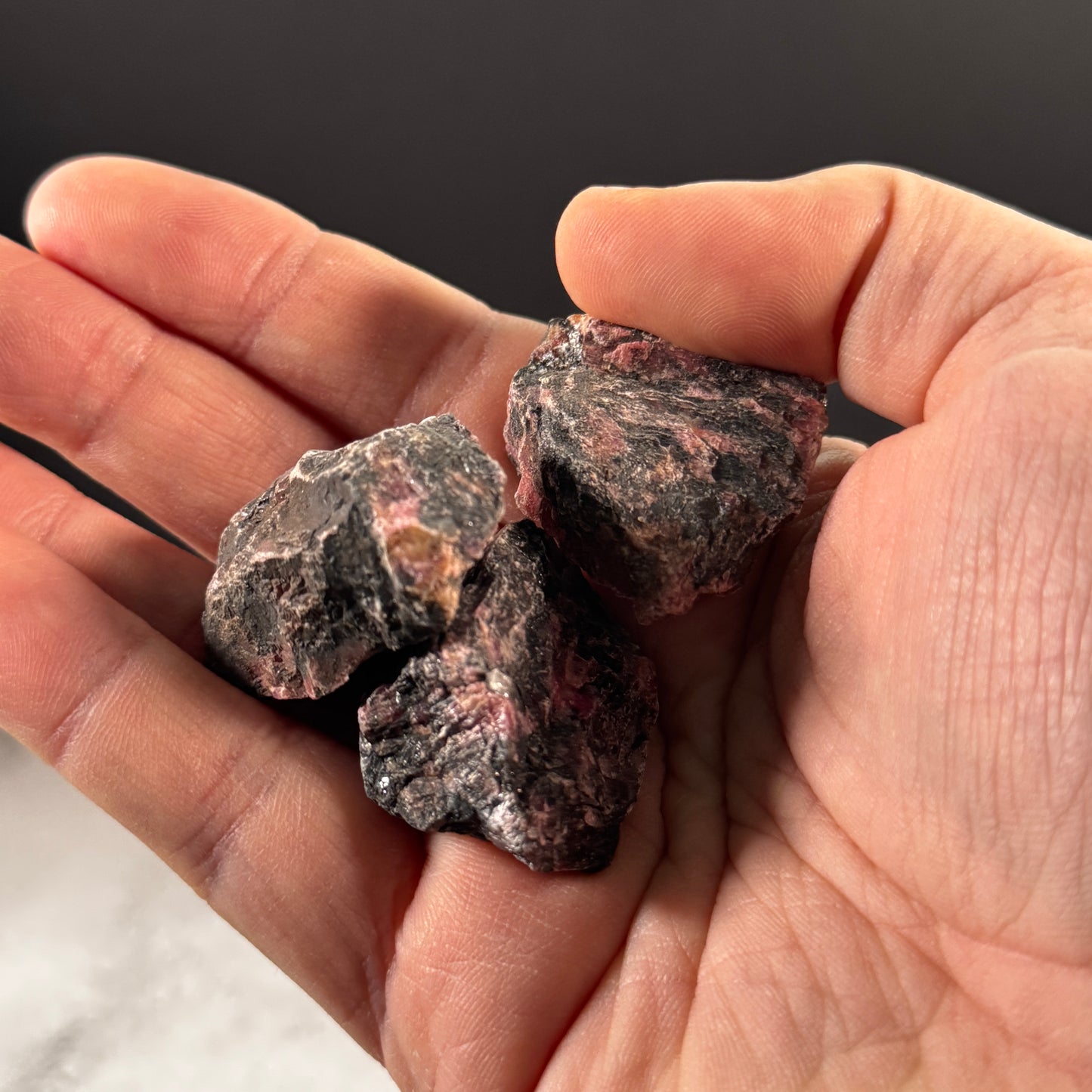 Rhodonit Rohstein GBA176