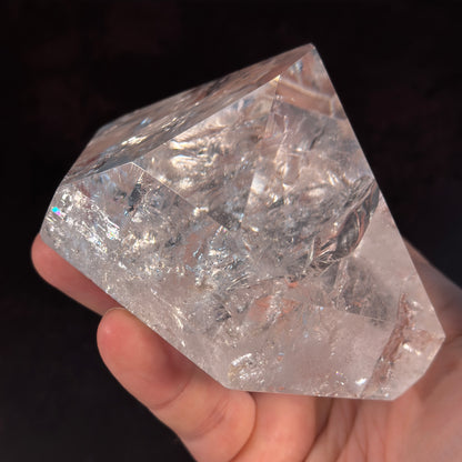 Geschliffene Bergkristallspitze GBA018